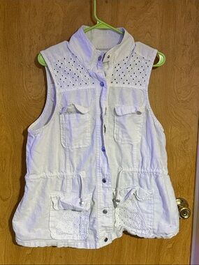 White Sleeveless Eyelet Utility Vest